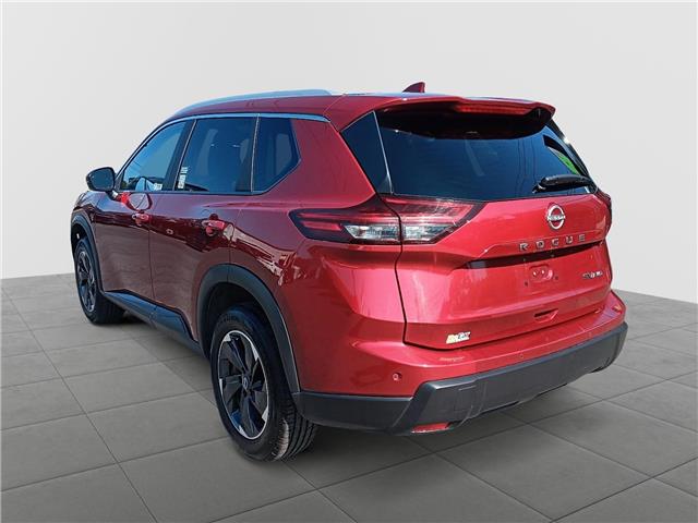2024 Nissan Rogue SV Moonroof