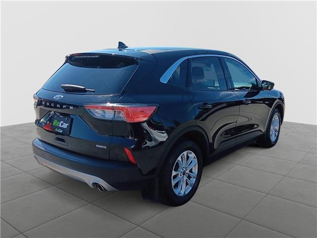 2022 Ford Escape SE Hybrid