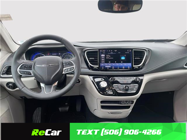 2024 Chrysler Pacifica Touring-L