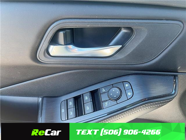 2024 Nissan Rogue SV Moonroof