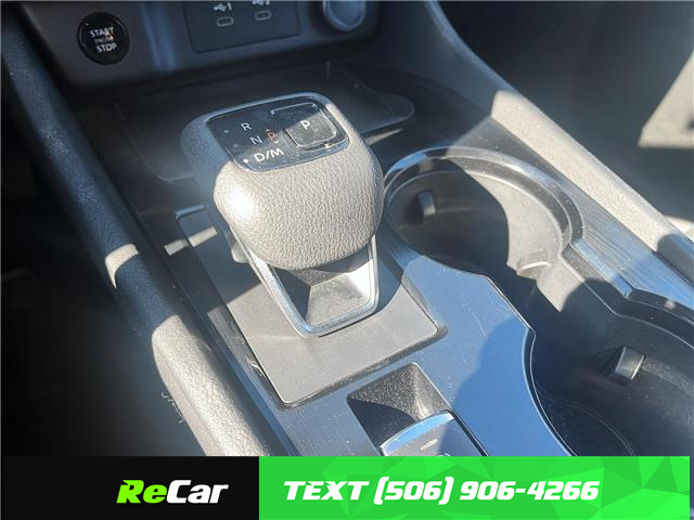 2024 Nissan Rogue SV Moonroof