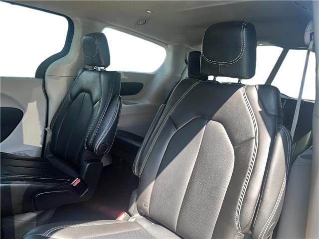 2024 Chrysler Pacifica Touring-L