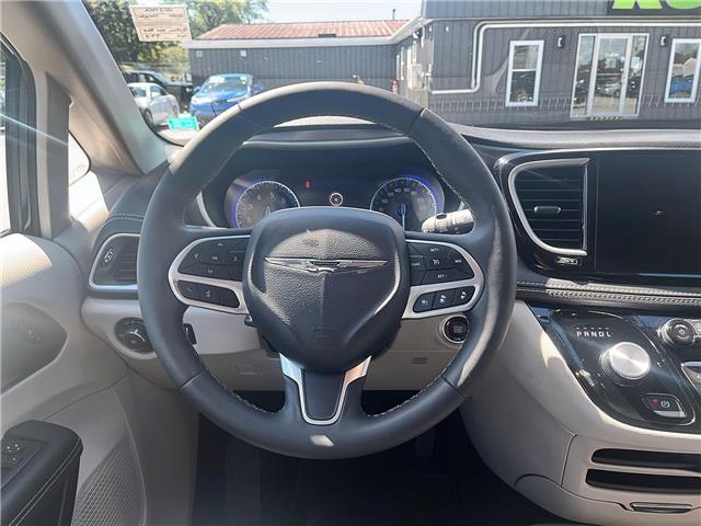 2024 Chrysler Pacifica Touring-L