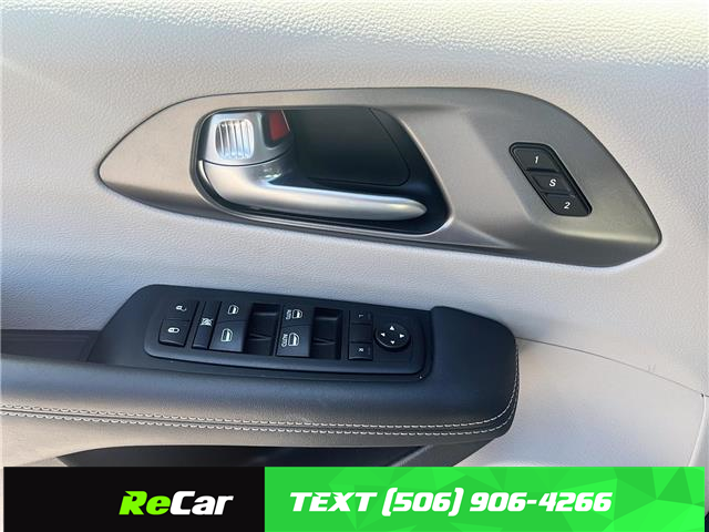2024 Chrysler Pacifica Touring-L