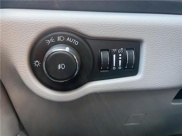 2024 Chrysler Pacifica Touring-L