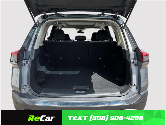 2023 Nissan Rogue SV Moonroof