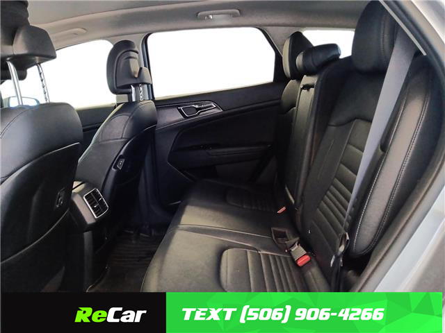 2023 Kia Sportage Hybrid SX w/Black Interior