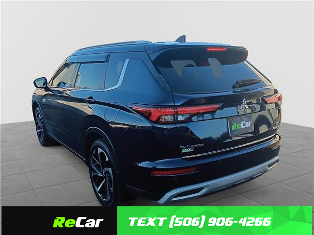 2024 Mitsubishi Outlander Plug-In Hybrid LE