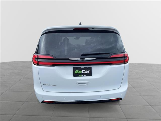 2023 Chrysler Pacifica Touring-L