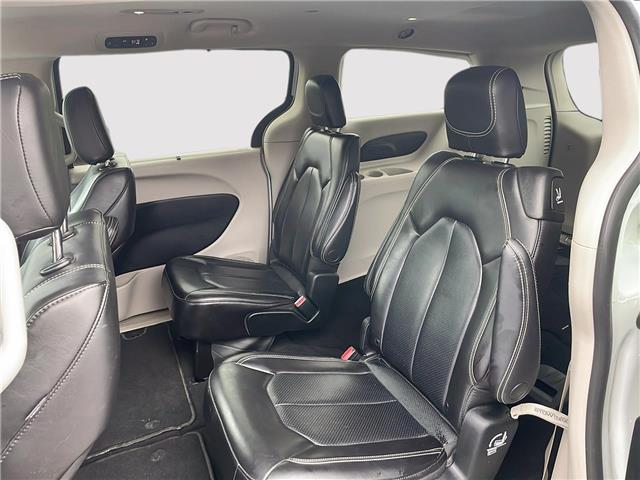 2023 Chrysler Pacifica Touring-L