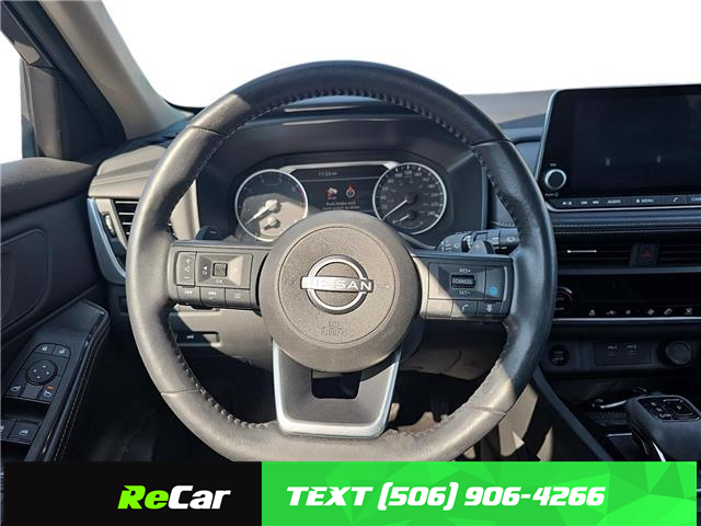 2024 Nissan Rogue SV Moonroof