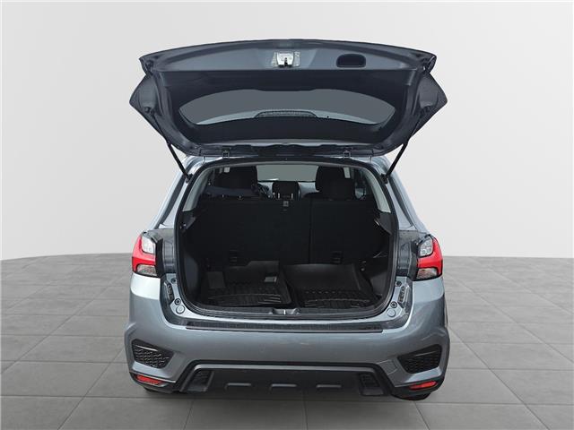 2022 Mitsubishi RVR SE