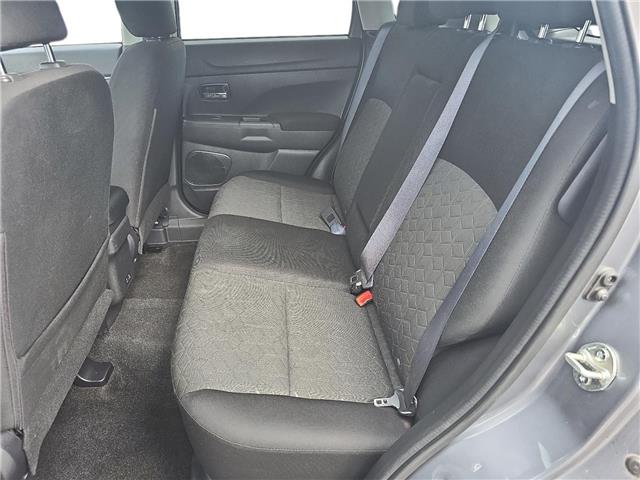 2022 Mitsubishi RVR SE
