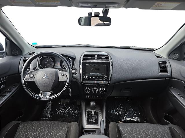 2022 Mitsubishi RVR SE