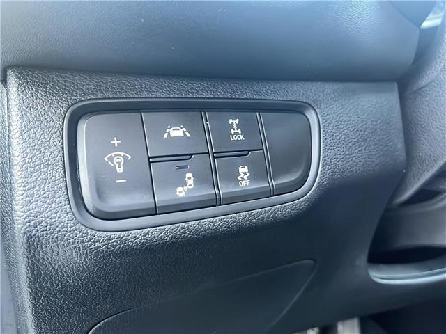 2020 Hyundai Santa Fe Preferred 2.4 w/Sun & Leather Package