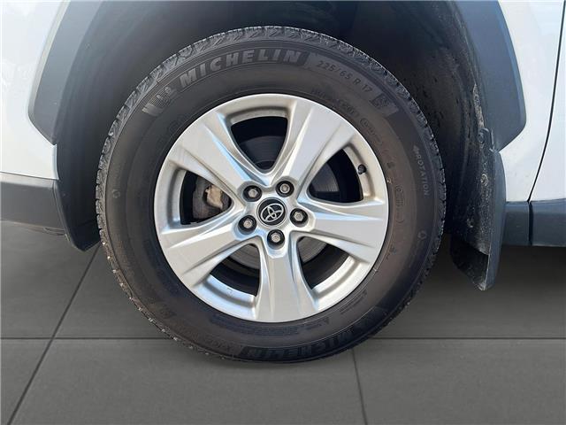 2020 Toyota RAV4 Hybrid LE