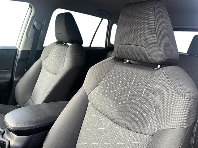 2020 Toyota RAV4 Hybrid LE