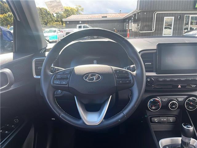 2023 Hyundai Venue Preferred w/Two-Tone