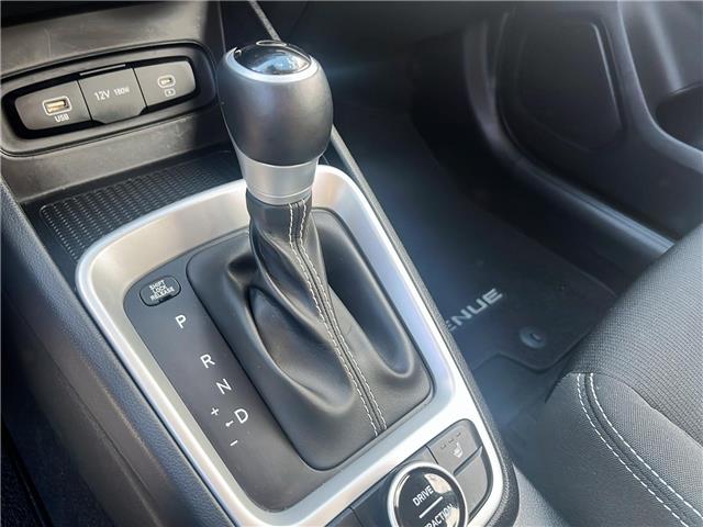 2023 Hyundai Venue Preferred w/Two-Tone
