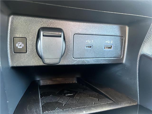 2023 Nissan Versa SR