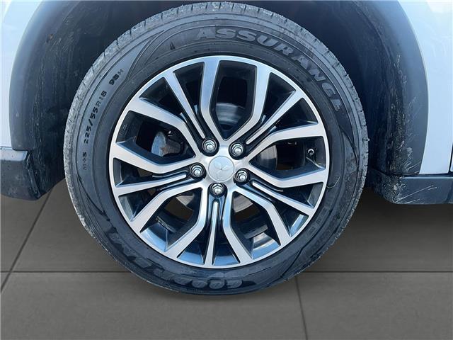 2017 Mitsubishi Outlander ES
