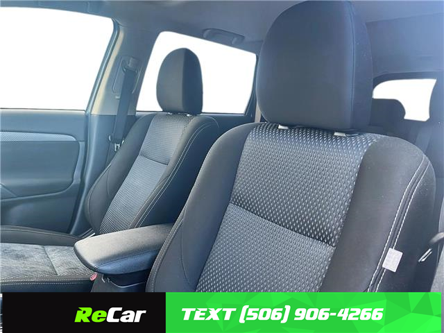 2017 Mitsubishi Outlander ES