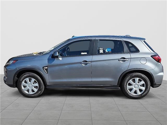 2023 Mitsubishi RVR ES