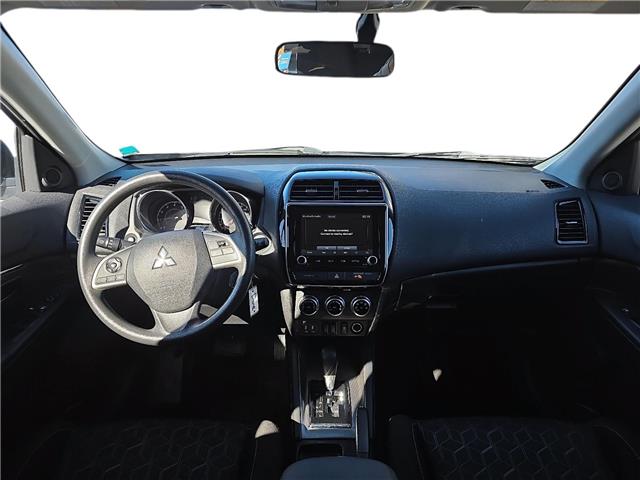 2023 Mitsubishi RVR ES