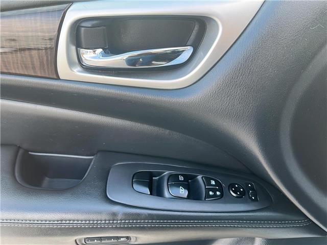 2015 Nissan Pathfinder SL