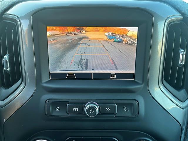 2022 Chevrolet Silverado 1500 Custom Trail Boss