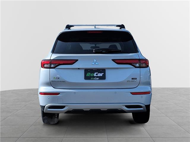 2024 Mitsubishi Outlander Plug-In Hybrid LE