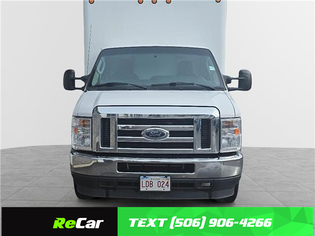 2022 Ford E-450 Cutaway 