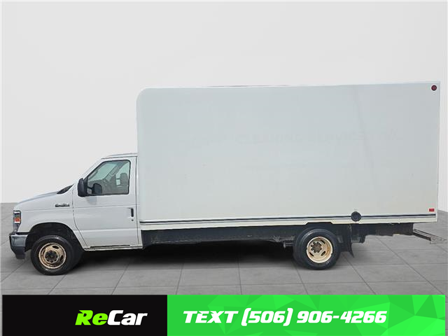 2022 Ford E-450 Cutaway 