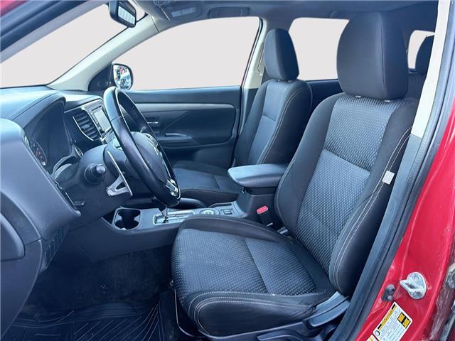 2016 Mitsubishi Outlander SE