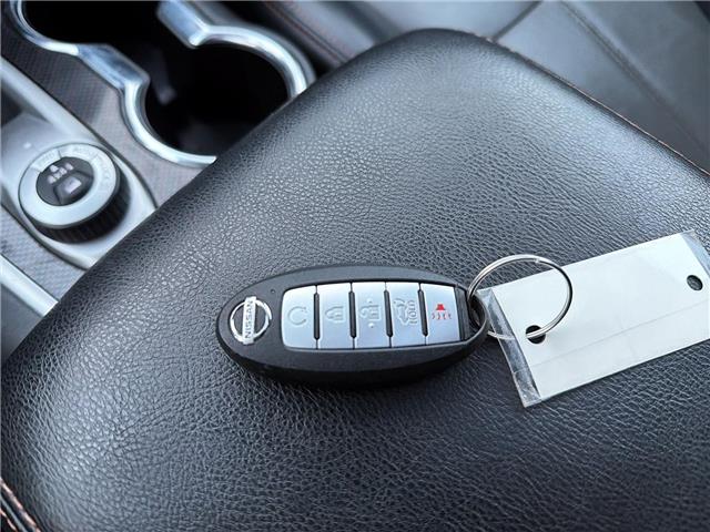 2020 Nissan Pathfinder SL Premium