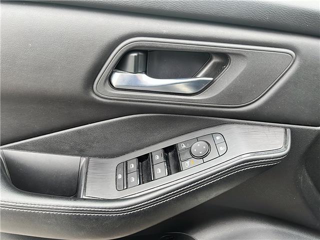 2024 Nissan Rogue SV Moonroof