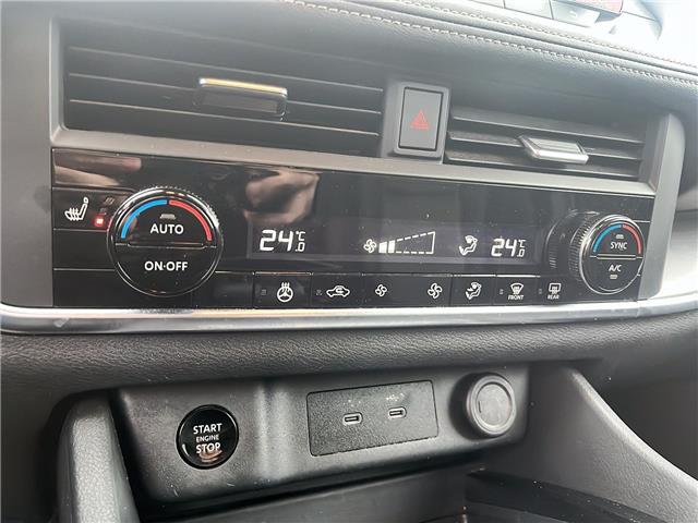 2024 Nissan Rogue SV Moonroof