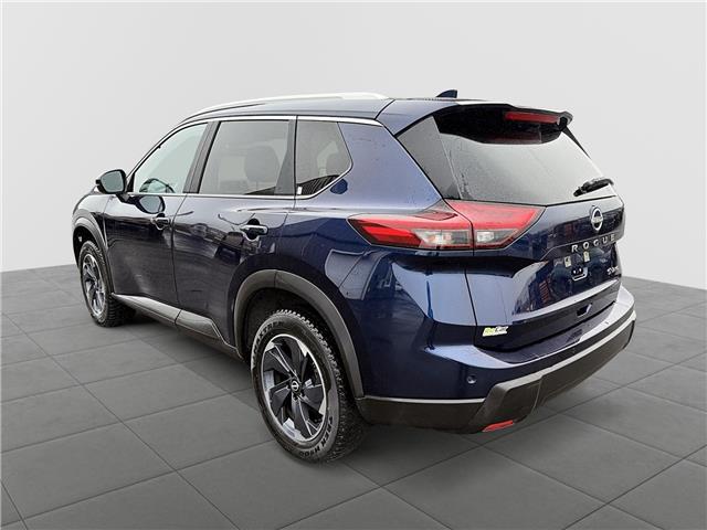 2024 Nissan Rogue SV Moonroof