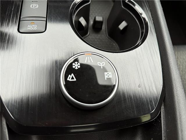 2024 Nissan Rogue SV Moonroof