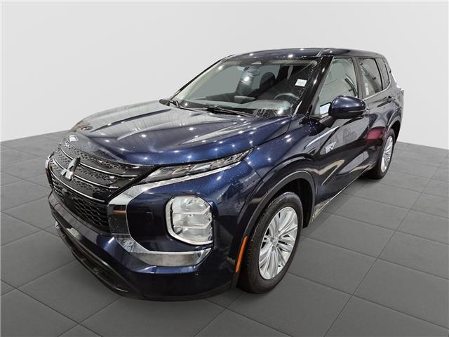 2023 Mitsubishi Outlander Plug-In Hybrid ES