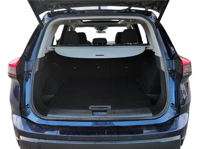 2024 Nissan Rogue SV Moonroof