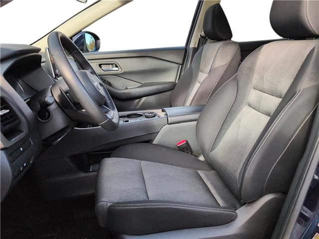 2024 Nissan Rogue SV Moonroof