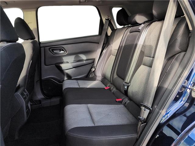 2024 Nissan Rogue SV Moonroof