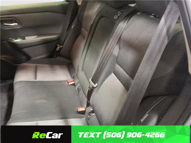 2024 Nissan Rogue SV Moonroof