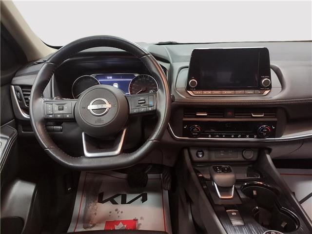 2024 Nissan Rogue SV Moonroof