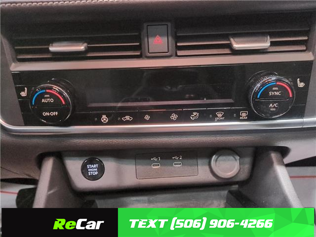 2024 Nissan Rogue SV Moonroof