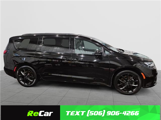 2024 Chrysler Pacifica Touring-L