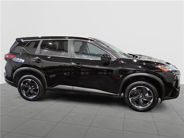 2024 Nissan Rogue SV Moonroof