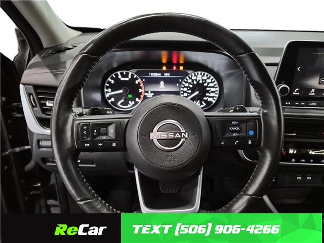 2024 Nissan Rogue SV Moonroof