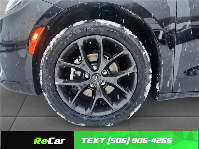 2024 Chrysler Pacifica Touring-L